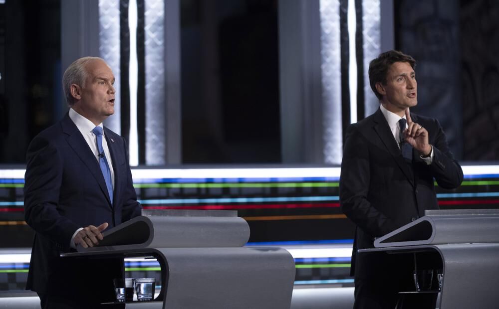 Erin O'Toole and Justin Trudeau speak